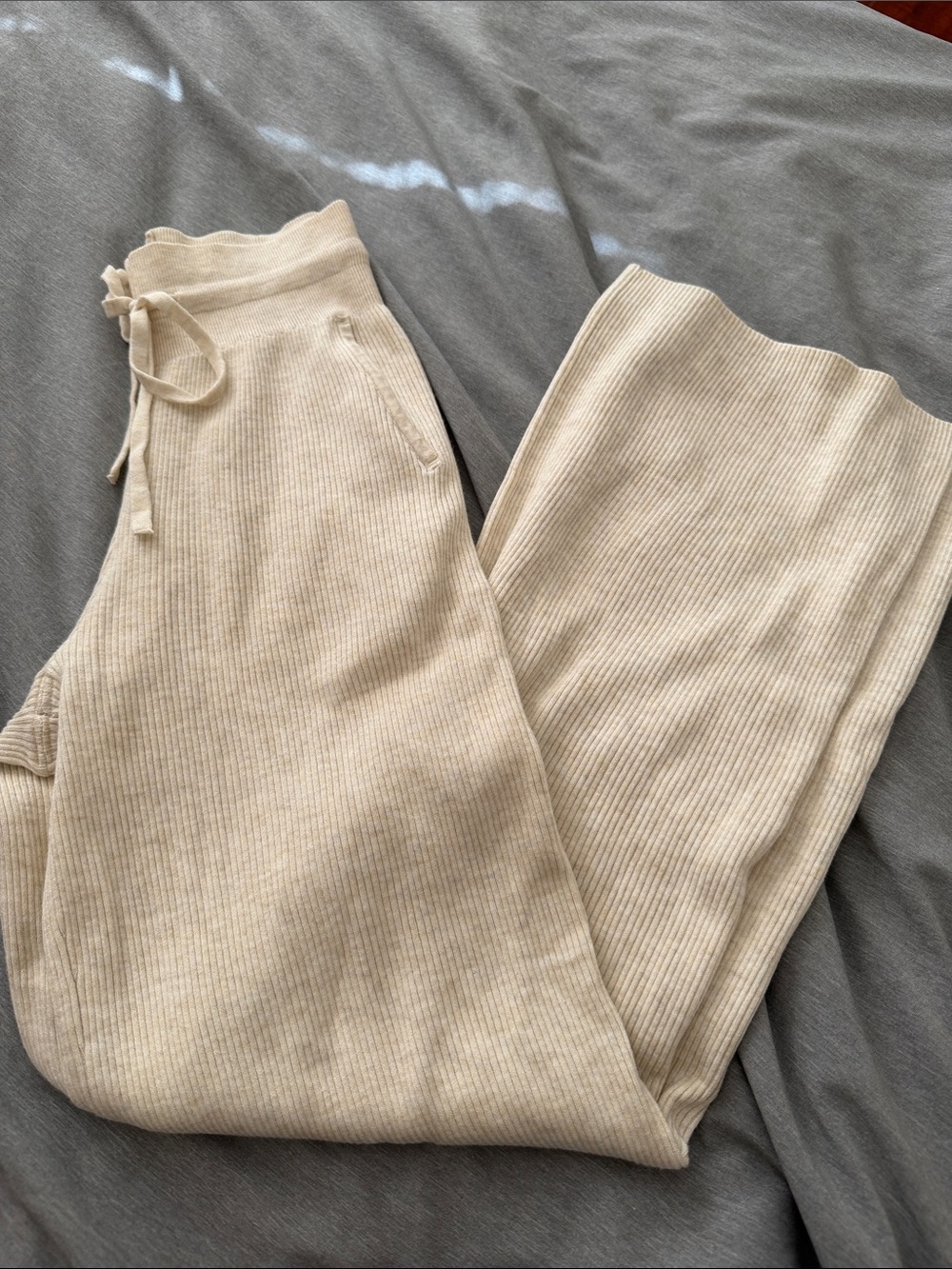 Uniqlo Beige Ribbed Drawstring Joggers